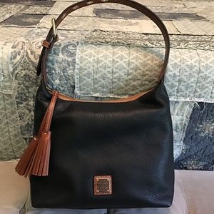 Dooney & Bourke Paige hobo bag EUC